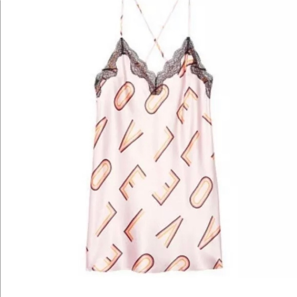 2/$30 Victoria’s Secret Lace Love Print Chemise XL - Picture 3 of 4